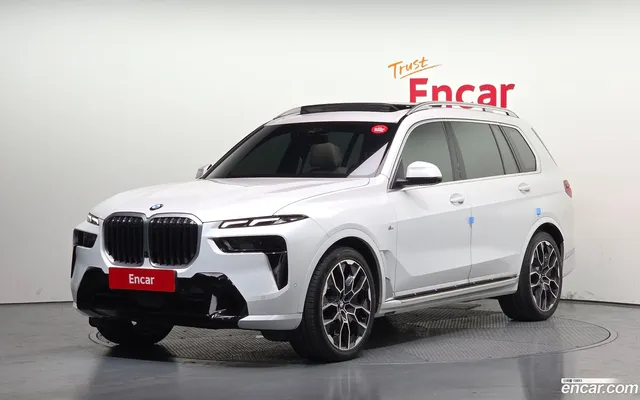 BMW X7 (G07) xDrive 40i M 6 — миниатюра 1