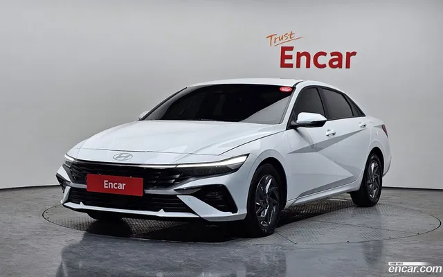 Hyundai Avante CN7 Hybrid — миниатюра 1