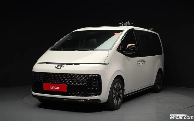 Hyundai Staria 4WD 9 — миниатюра 1