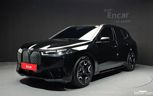 BMW iX xDrive50 — миниатюра 1