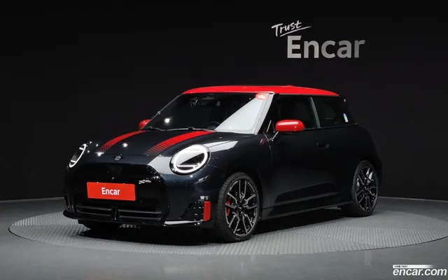 MINI 4 JCW — миниатюра 1