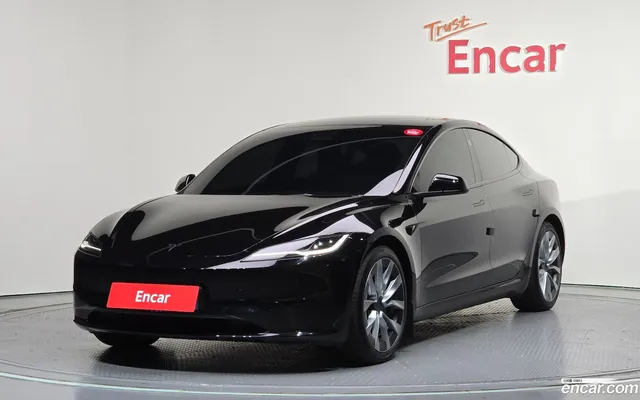 Tesla Model 3 AWD — миниатюра 1