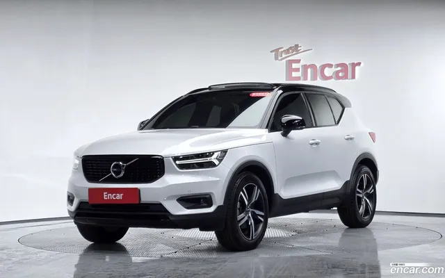 Volvo XC40 B4 R- — миниатюра 1