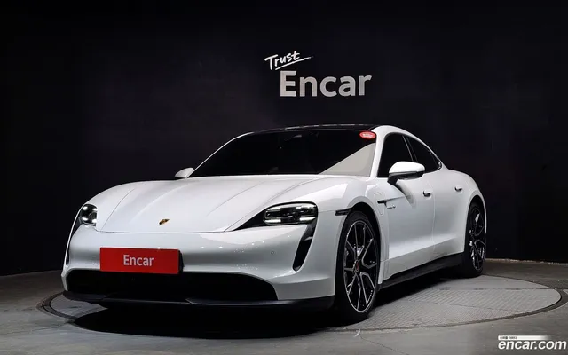 Porsche Taycan 4S — миниатюра 1