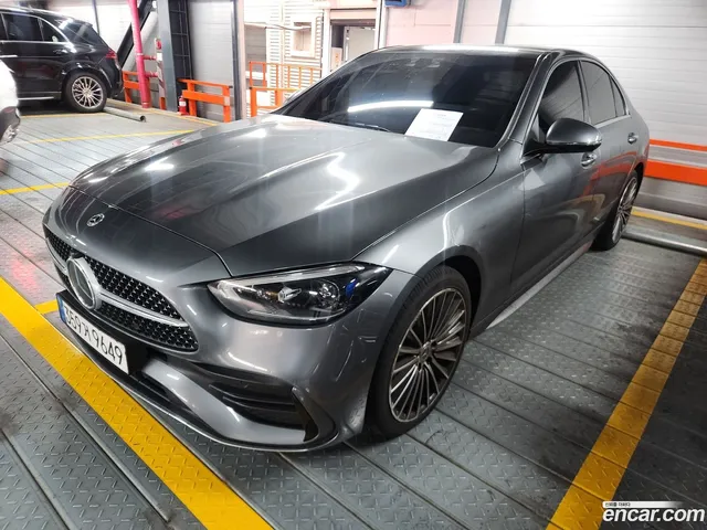 Mercedes-Benz C-Class (W206) C300 AMG Line — миниатюра 1