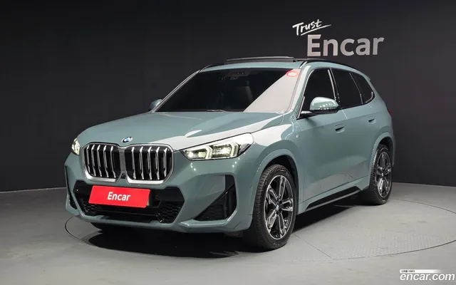 BMW X1 (U11) xDrive 20i M — миниатюра 1