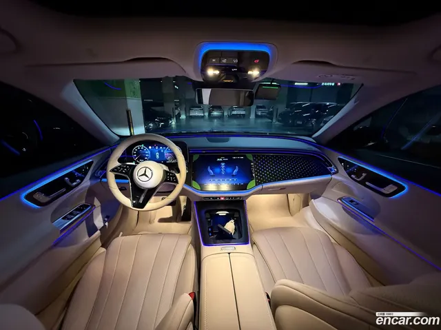 Mercedes-Benz E-Class (W214) E220d 4MATIC — миниатюра 1