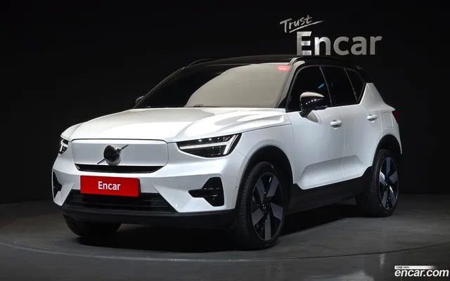 Volvo XC40 — миниатюра 1