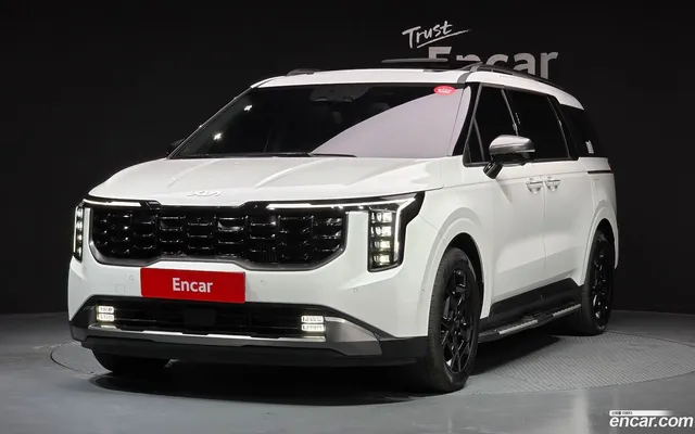 Kia Carnival HEV 9 — миниатюра 1