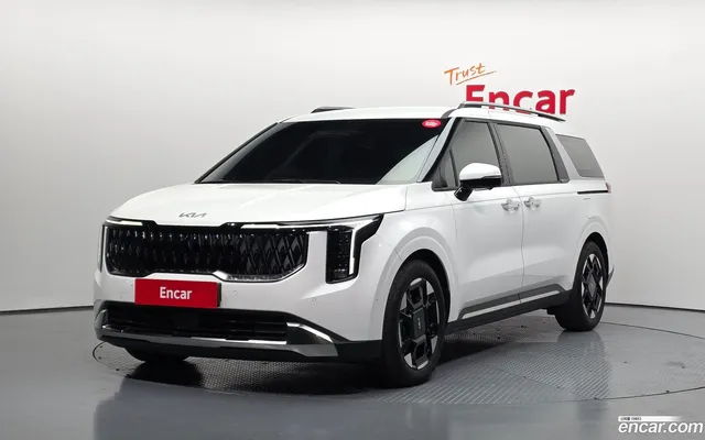 Kia Carnival 7 — миниатюра 1