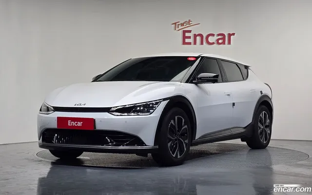 Kia EV6 — миниатюра 1