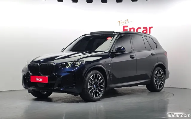 BMW X5 (G05) xDrive 50e M — миниатюра 1