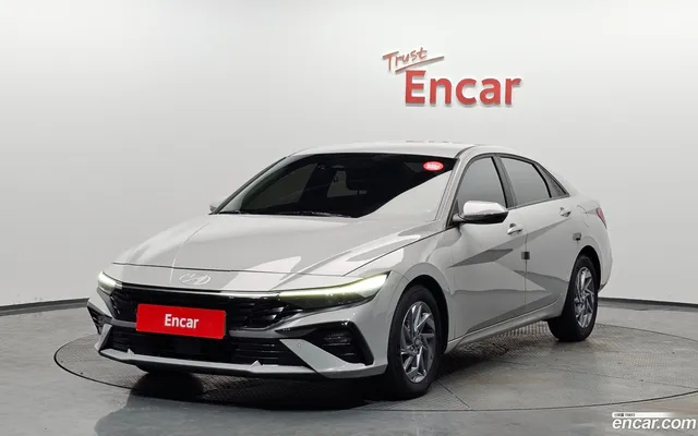 Hyundai Avante CN7 Hybrid — миниатюра 1