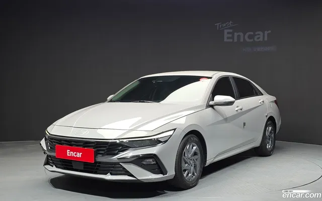 Hyundai Avante CN7 Hybrid — миниатюра 1