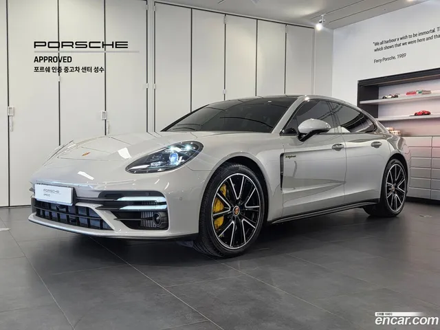 Porsche Panamera (976) 4.0 S E- — миниатюра 1