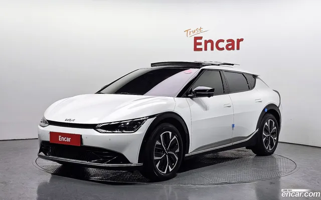 Kia EV6 — миниатюра 1