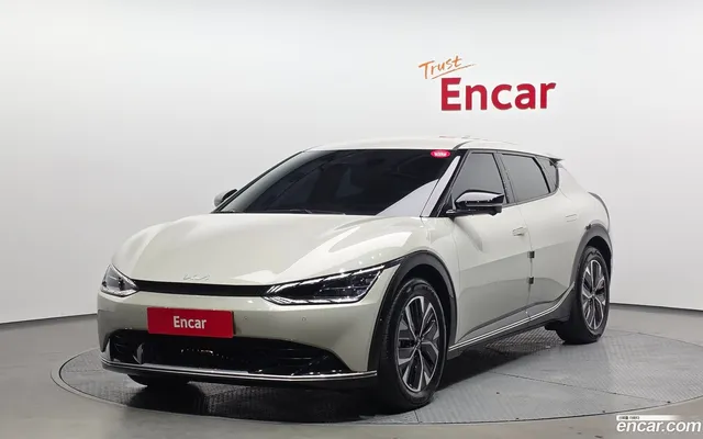 Kia EV6 — миниатюра 1