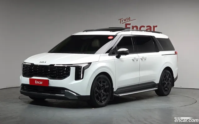 Kia Carnival 7 — миниатюра 1