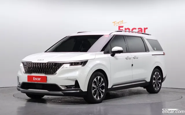 Kia Carnival 7 — миниатюра 1