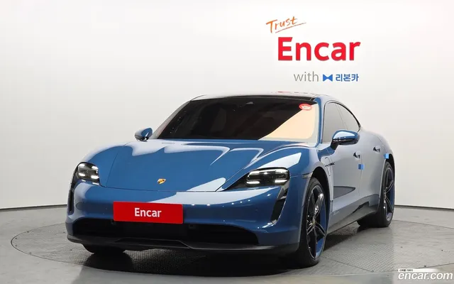 Porsche Taycan — миниатюра 1