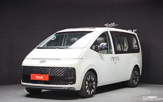 Hyundai Staria HEV 1.6 7 — миниатюра 1