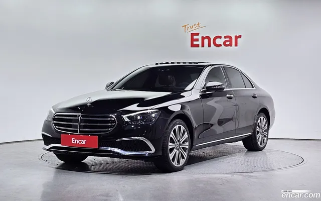 Mercedes-Benz E-Class (W213) E350 4MATIC — миниатюра 1