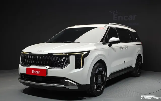 Kia Carnival HEV 9 — миниатюра 1