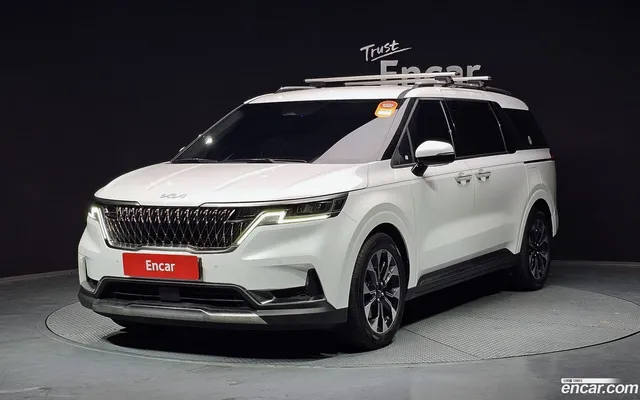 Kia Carnival 7 — миниатюра 1