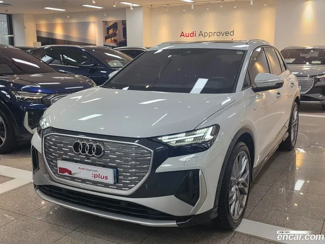 Audi Q4 e-tron (F4) 45 — миниатюра 1