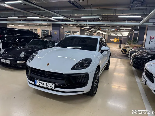 Porsche Macan 2.9 S — миниатюра 1