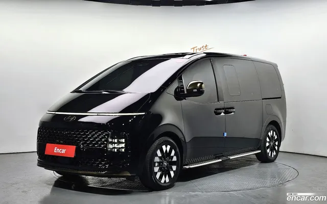 Hyundai Staria HEV 1.6 7 — миниатюра 1