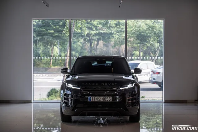 Land Rover Range Rover Evoque P250 SE — миниатюра 1