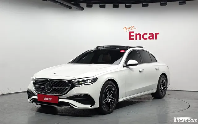 Mercedes-Benz E-Class (W214) E300 4MATIC AMG Line — миниатюра 1