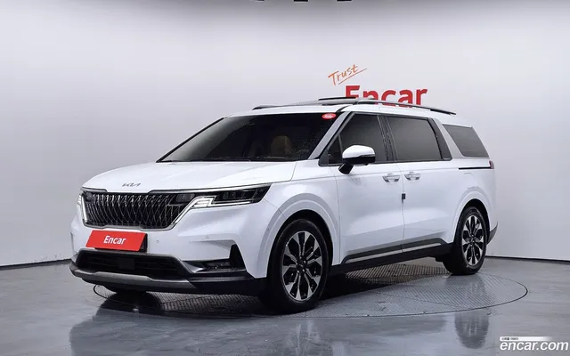 Kia Carnival 7 — миниатюра 1