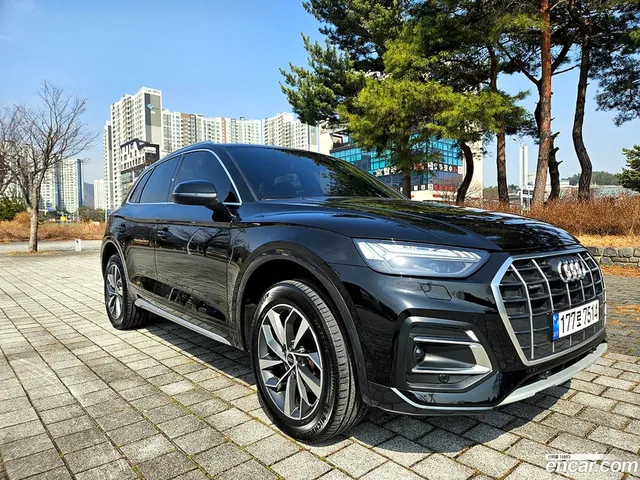 Audi Q5 (FY) 40 TDI — миниатюра 1