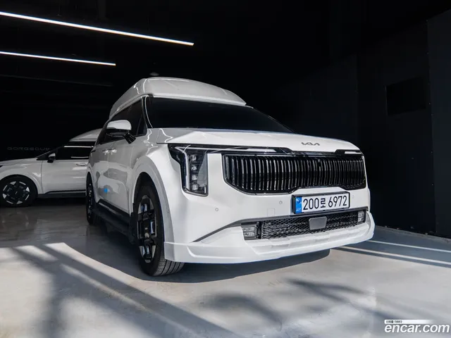 Kia Carnival HEV 9 — миниатюра 1