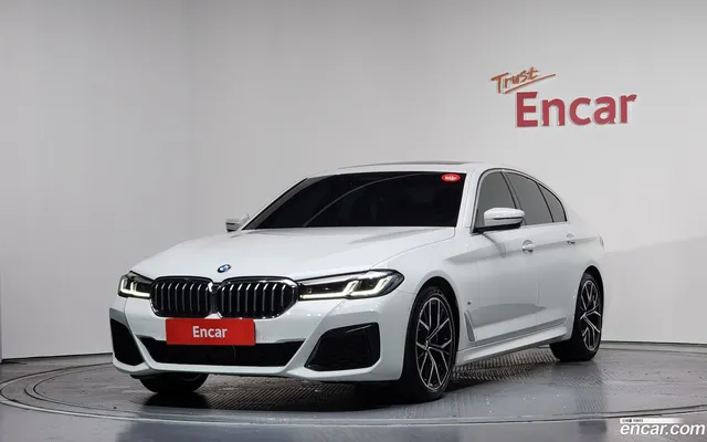 BMW 5 Series (G30) 530i xDrive M — миниатюра 1