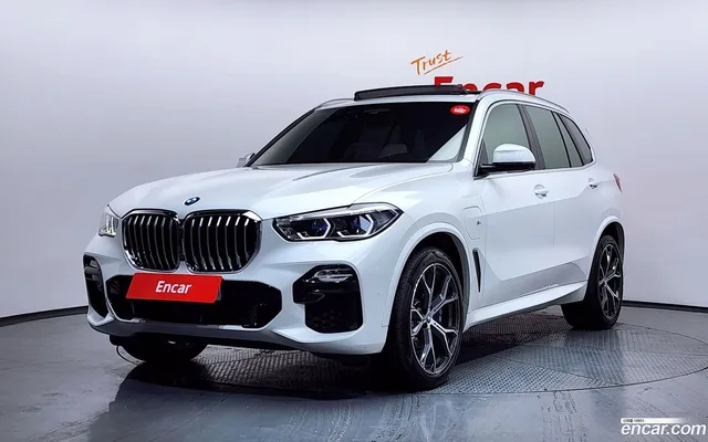 BMW X5 (G05) xDrive 45e M — миниатюра 1