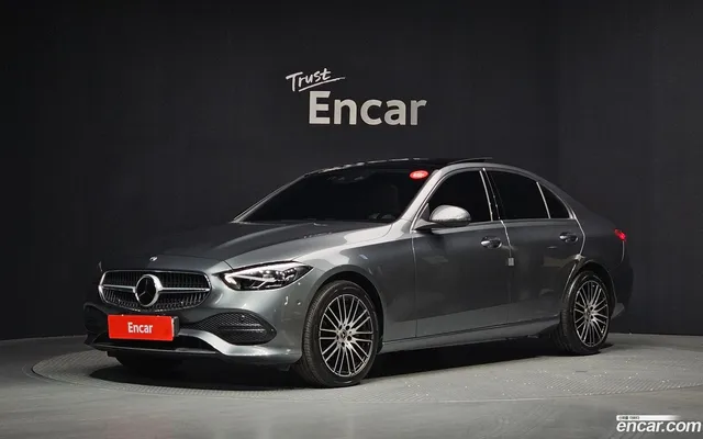 Mercedes-Benz C-Class (W206) C200 — миниатюра 1