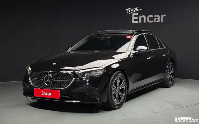 Mercedes-Benz E-Class (W214) E200 — миниатюра 1