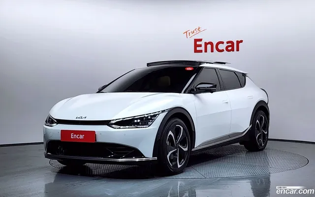 Kia EV6 — миниатюра 1