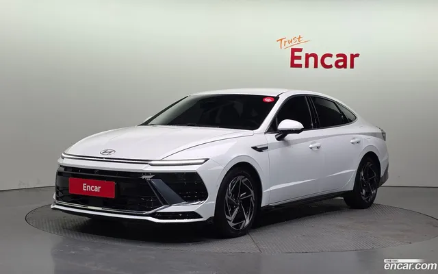 Hyundai (DN8) 2.0 — миниатюра 1