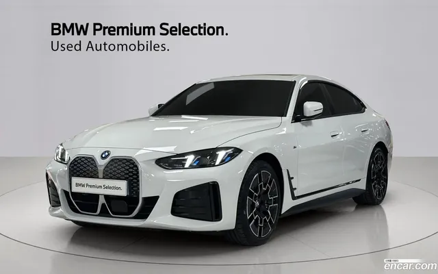 BMW i4 eDrive40 M — миниатюра 1