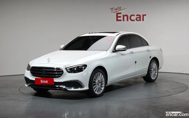 Mercedes-Benz E-Class (W213) E220d 4MATIC — миниатюра 1