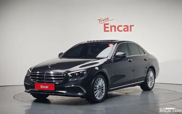 Mercedes-Benz E-Class (W213) E250 — миниатюра 1