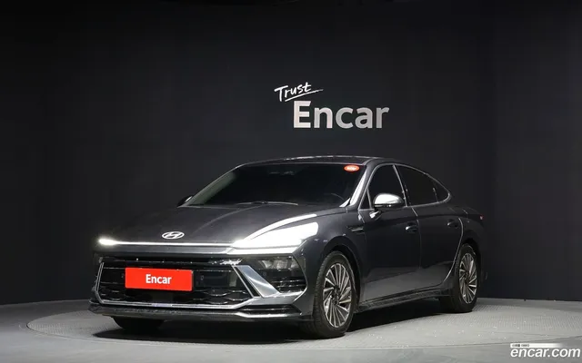 Hyundai (DN8) — миниатюра 1