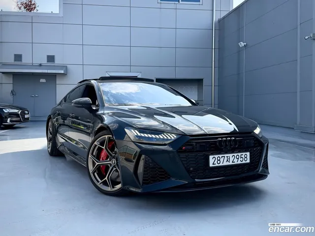 Audi RS7 (4K) 4.0 TFSI — миниатюра 1