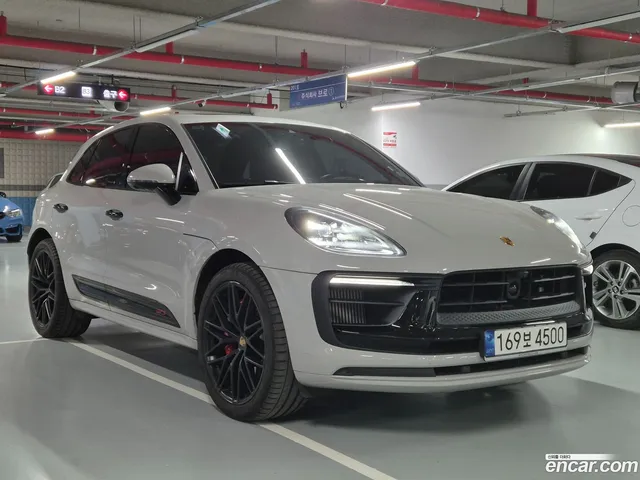 Porsche Macan 2.9 GTS — миниатюра 1