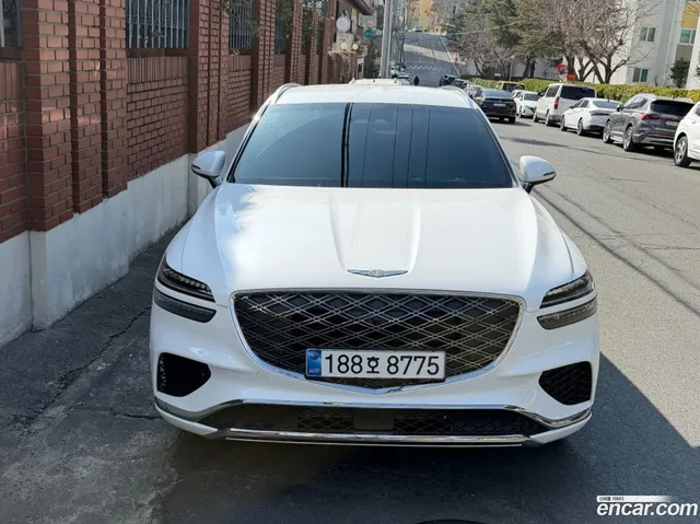 Genesis GV70 2.5T 2WD — миниатюра 1