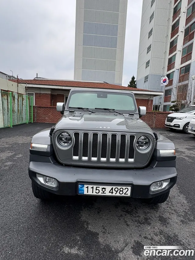 Jeep Wrangler (JL) 2.0 4 — миниатюра 1